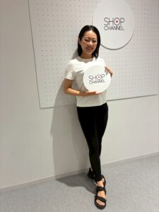 弊社STLUCE所属のちばひとみがSHOP CHANNELにて、「BEAXIS（ビーアクシス）」の愛用者として出演いたしました。

BEAXIS（ビーアクシス）は、「履いて歩くだけで体幹トレーニング」をコンセプトにした、日本発のギアブランドです。